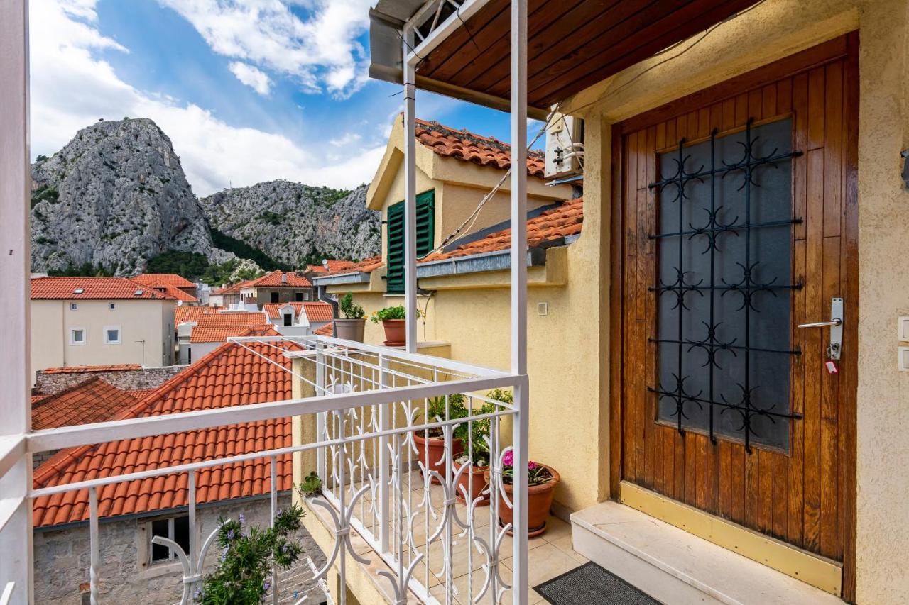 Apartment Ivanka Omis Exterior photo