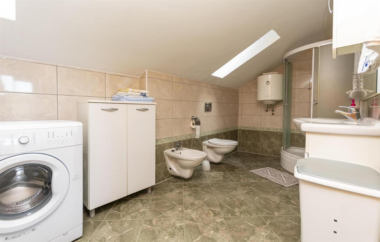 Apartment Ivanka Omis Exterior photo