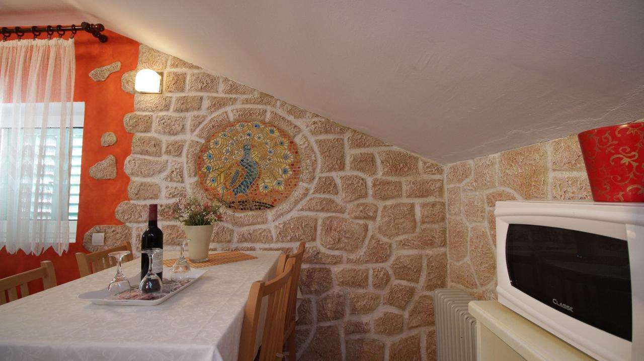 Apartment Ivanka Omis Exterior photo