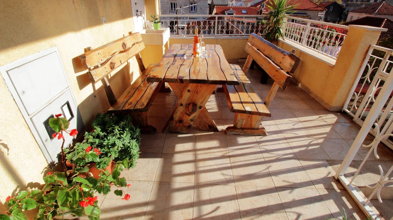 Apartment Ivanka Omis Exterior photo